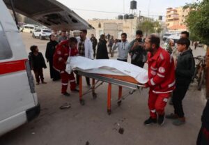غزة.. تدمير مسجد وخيام نازحين وارتفاع الحصيلة إلى 73,335