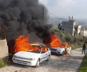 تصاعد اعتداءات المستوطنين بالضفة وحرق ممتلكات الفلسطينيين